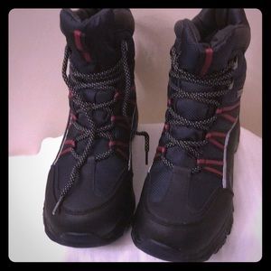 Skechers Ladies navy blue outdoor Boots